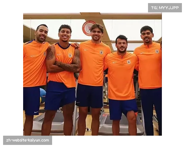 泰山后防新援阿尔瓦罗融入迅速 与高准翼搭档渐显默契