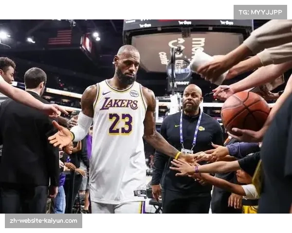 湖人进攻效率联盟第六防守第十九 詹姆斯年龄影响防守覆盖